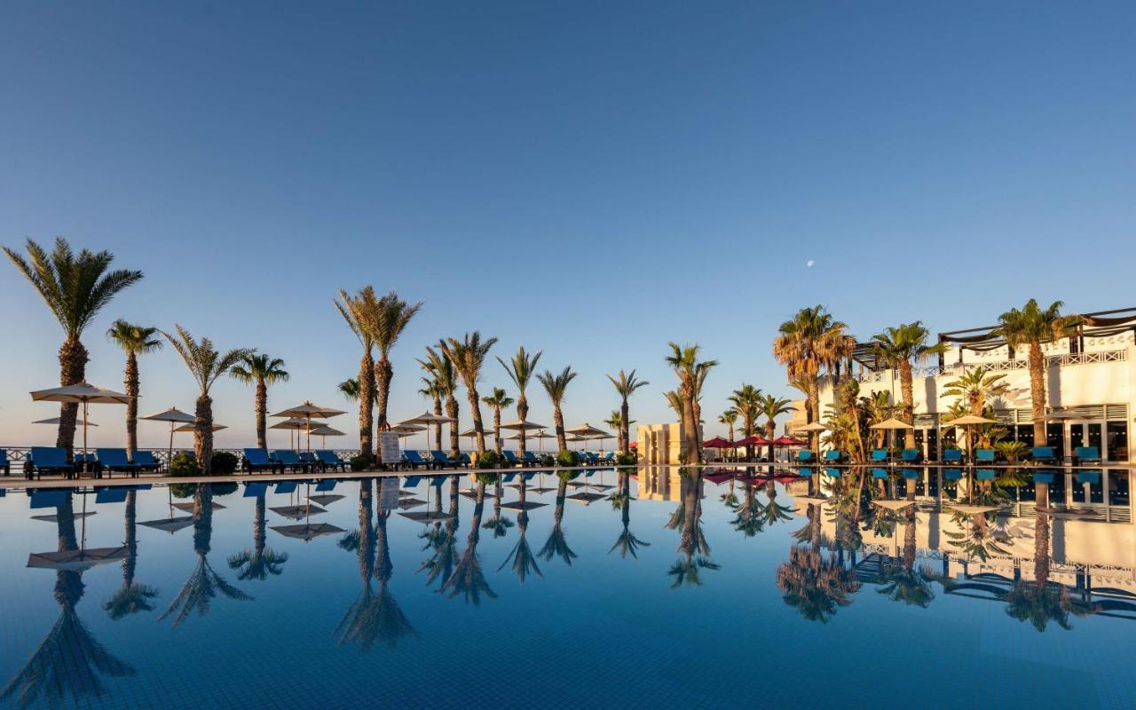 ラディソン ブル リゾート＆タラソ ハンマメット エクステリア 写真 The resort's main pool